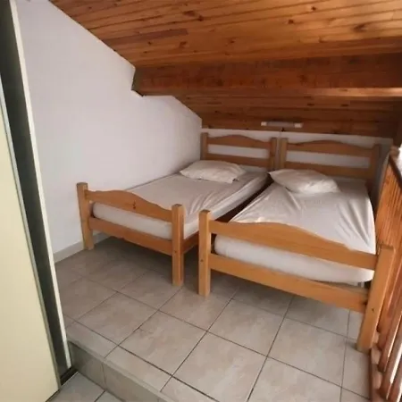 Villa 2 Pieces+Mezzanine, 6 Couchages, Parking, Face Mer - Fr-1-81-350 *