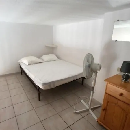 Villa 2 Pieces+mezzanine, 6 Couchages, Parking, Face - Fr-1-81-350 *